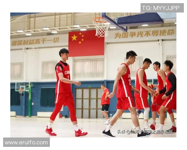 中国香港篮球对决直播精彩瞬间全程回顾与分析 中国香港篮球对决直播精彩瞬间全程回顾与分析