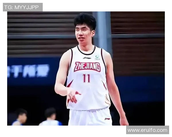 余嘉豪的成长之路与篮球梦想的追逐历程探秘 余嘉豪的成长之路与篮球梦想的追逐历程探秘