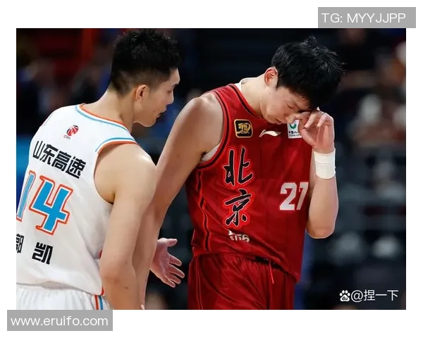 常规赛精彩对决北京队迎战广东队全力争胜展现实力与团队合作 常规赛精彩对决北京队迎战广东队全力争胜展现实力与团队合作