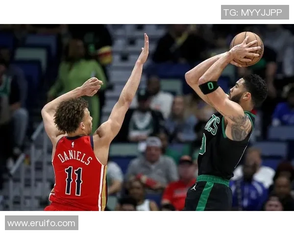 鹈鹕与勇士激战五场精彩回顾球员表现与战术分析全景呈现